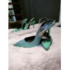 Çengel Taş Detay Yeşil Stiletto Çengel Taş Detay Yeşil Stiletto